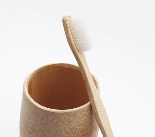 Зубная щетка бамбуковая плоская (1631)
